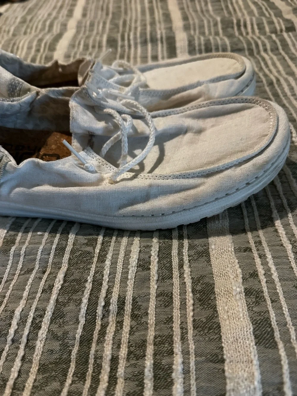 Hey Dude Women’s shoe in white